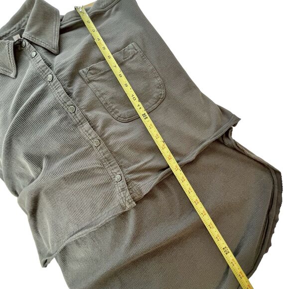 FREE PEOPLE MOVEMENT Gray Ribbed Corduroy Oversized XS Hi-Lo Shirt - Picture 10 of 10